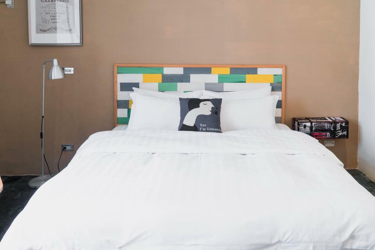 Lai Jia Hotel Tainan Bagian luar foto