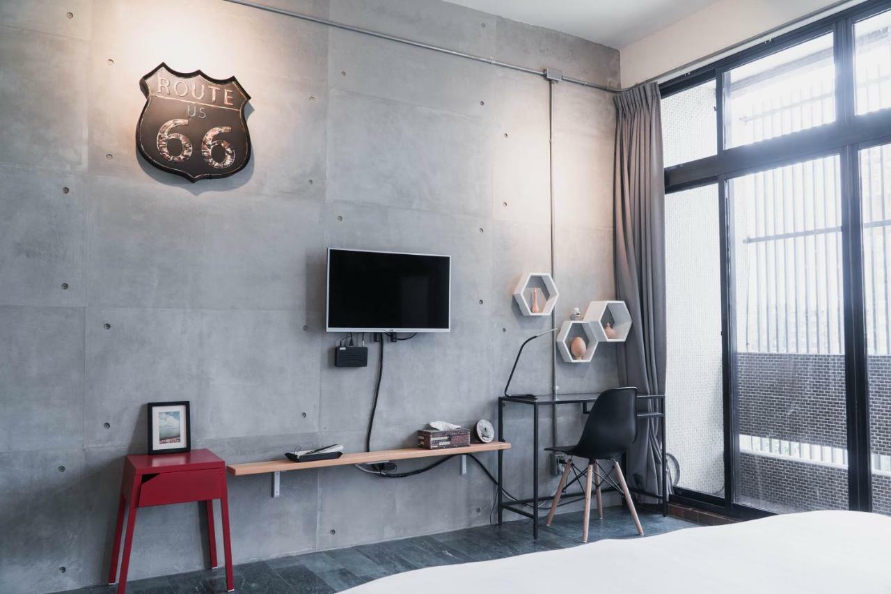 Lai Jia Hotel Tainan Bagian luar foto